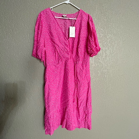 Women's Balloon Short Sleeve Wrap Dress - A New Day Pink Polka Dot - 3X - Picture 4 of 4